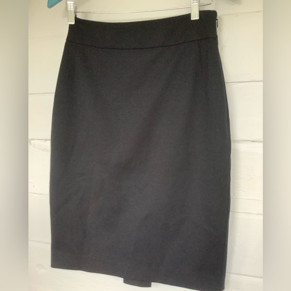 Tahari black ponte knit skirt size 8 4 6 pencil - Picture 1 of 6